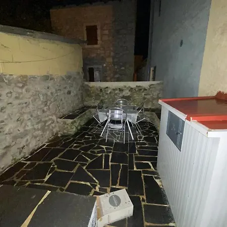 Hébergement de vacances Vico 4 *